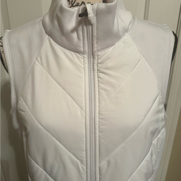 Fila Women's Quilted Fleece Lined Vest White Size XL - Picture 3 of 5